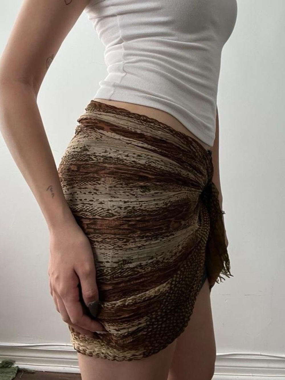 Sheer Textured Scarf - Picture 3 of 8